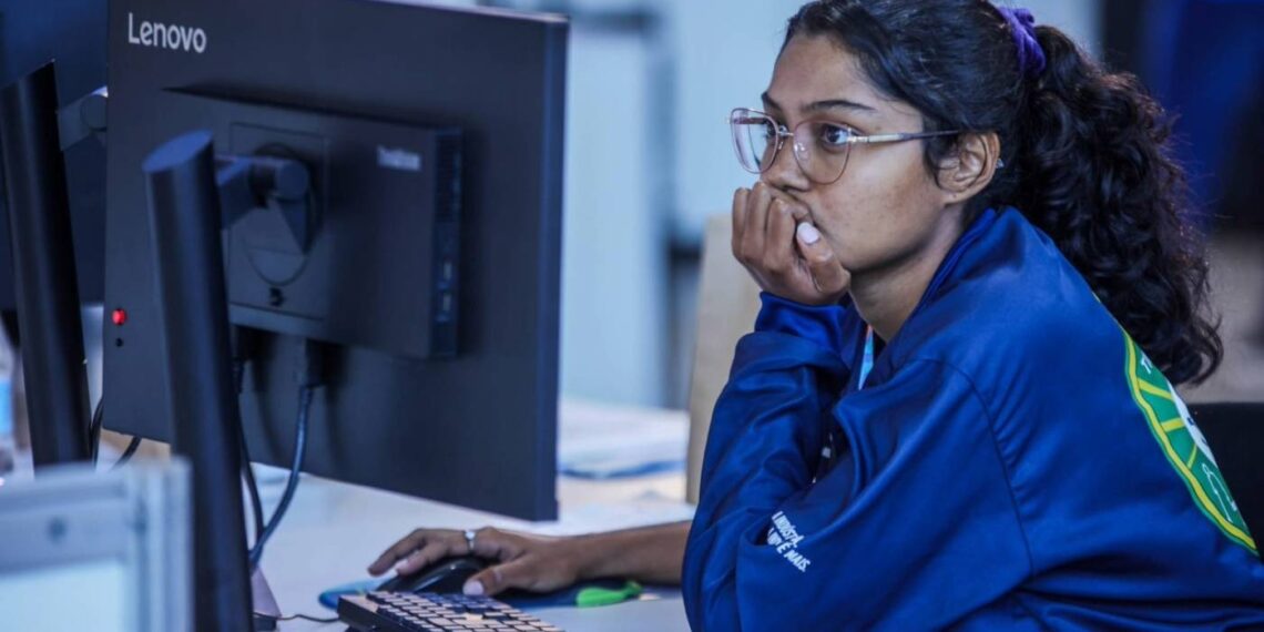 Petrobras e Senai abrem inscrições gratuitas para formação em tecnologia com bolsa de R$ 700