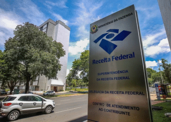 Brasil registra arrecadação recorde de R$ 222 bilhões em fevereiro; melhor resultado em 15 anos
