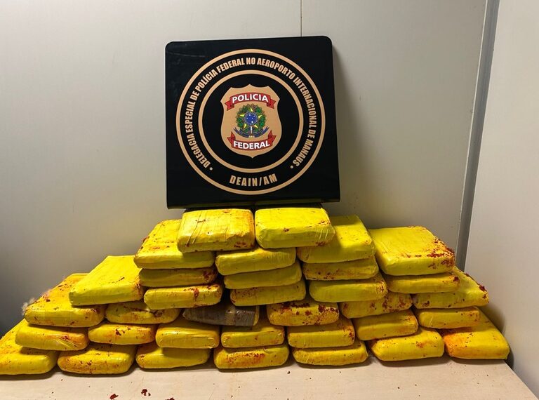 PF intercepta remessa de 37 kg de skunk em malas no Aeroporto de Manaus