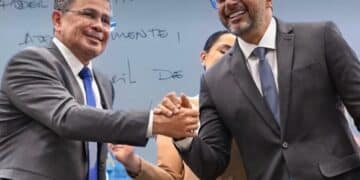 Wilson Lima e Tadeu de Souza renunciam aos mandados e Cidades assume Governo do Amazonas