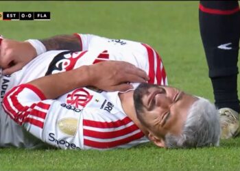 Arrascaeta opera clavícula nesta quinta e deve desfalcar Flamengo por 45 dias