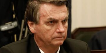 Defesa de Bolsonaro solicita a Moraes autorização para cirurgia no ombro