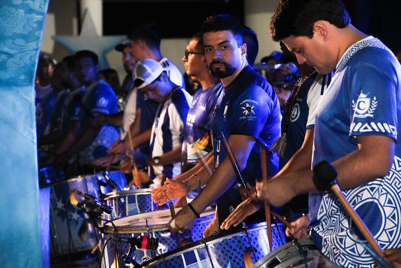 Marujada de Guerra consolida domingos azulados com ensaio show no Centro de Manaus