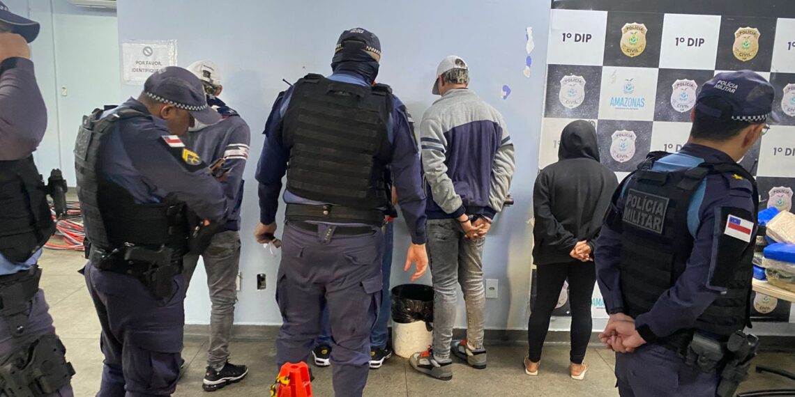 Polícia apreende 100 kg de skunk em lancha a jato no Porto de Manaus