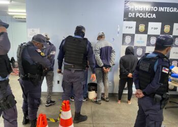 Polícia apreende 100 kg de skunk em lancha a jato no Porto de Manaus