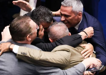 Senado impõe derrota histórica ao Governo e rejeita Jorge Messias para o STF