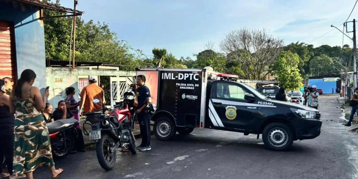 Idosa é morta a facadas após reagir a invasão de residência na zona Norte