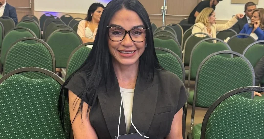 Shádia Fraxe deixa a Semsa e consolida-se como nome forte para a disputa majoritária em 2026