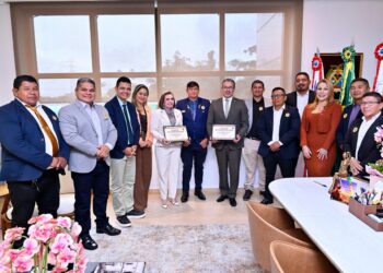 Cúpula do TCE-AM recebe título de Cidadão Gabrielense em Manaus