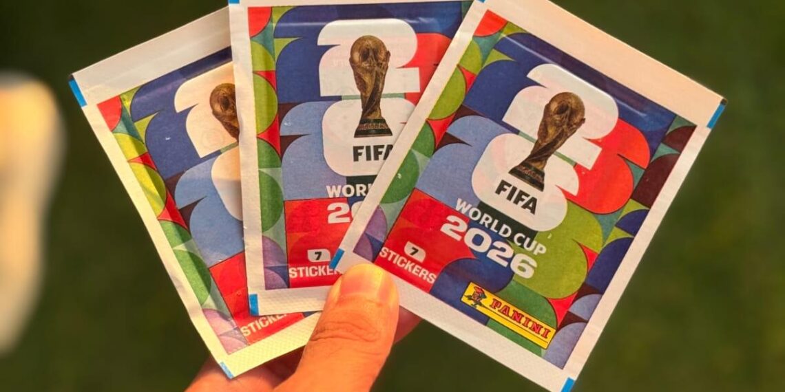 Shopping de Manaus ganha ponto de troca de figurinhas da Copa 2026