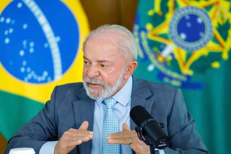 Lula sanciona lei que endurece penas para furto, roubo e golpes virtuais no Brasil