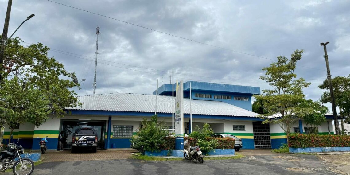 Obreiro de igreja é preso no AM por aliciar menina de 11 anos na web