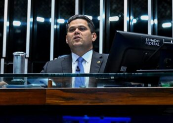 Davi Alcolumbre promulga ‘Lei da Dosimetria’ que reduz penas dos atos de 8 de janeiro