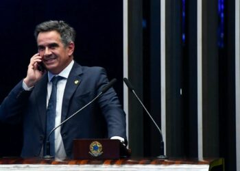 PF aponta ‘mesada’ de R$ 300 mil a Ciro Nogueira paga por dono do Banco Master