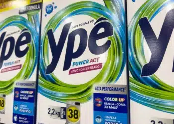 Anvisa suspende venda e determina recolhimento de detergentes e sabões Ypê por falhas graves na produção
