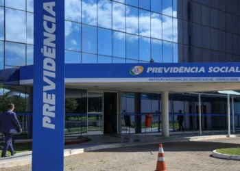 INSS confirma vazamento de dados de 50 mil cidadãos vivos na Dataprev