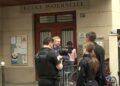 Brasileiro é preso em Paris por estupro de crianças em creches