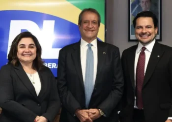 Valdemar Costa Neto lança Maria do Carmo e Alberto Neto em Manaus