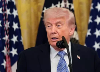 Trump usa imagem de IA e ameaça Irã: ‘O tempo está acabando’
