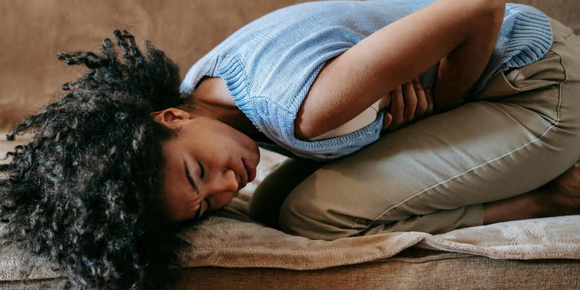 Especialista alerta para a normalização da dor e o subdiagnóstico da endometriose