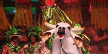 Boi Garantido fecha 1ª noite com Portal do Encantamento
