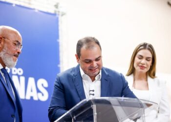 Roberto Cidade anuncia concurso da Seduc AM com 7,8 mil vagas