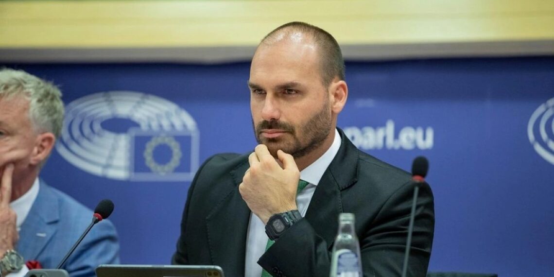 Moraes nega recurso e STF julga Eduardo Bolsonaro nesta terça