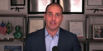 STF condena Eduardo Bolsonaro a 4 anos no regime semiaberto