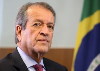 Ministro do STF bloqueia R$ 119 milhões de Valdemar Costa Neto