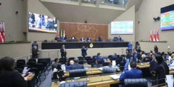 Intervenção jurídica anula acordo interno e reabre disputa pelo comando da Aleam