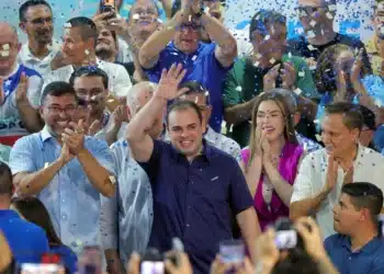 União Brasil lança Roberto Cidade e Wilson ataca Omar Aziz