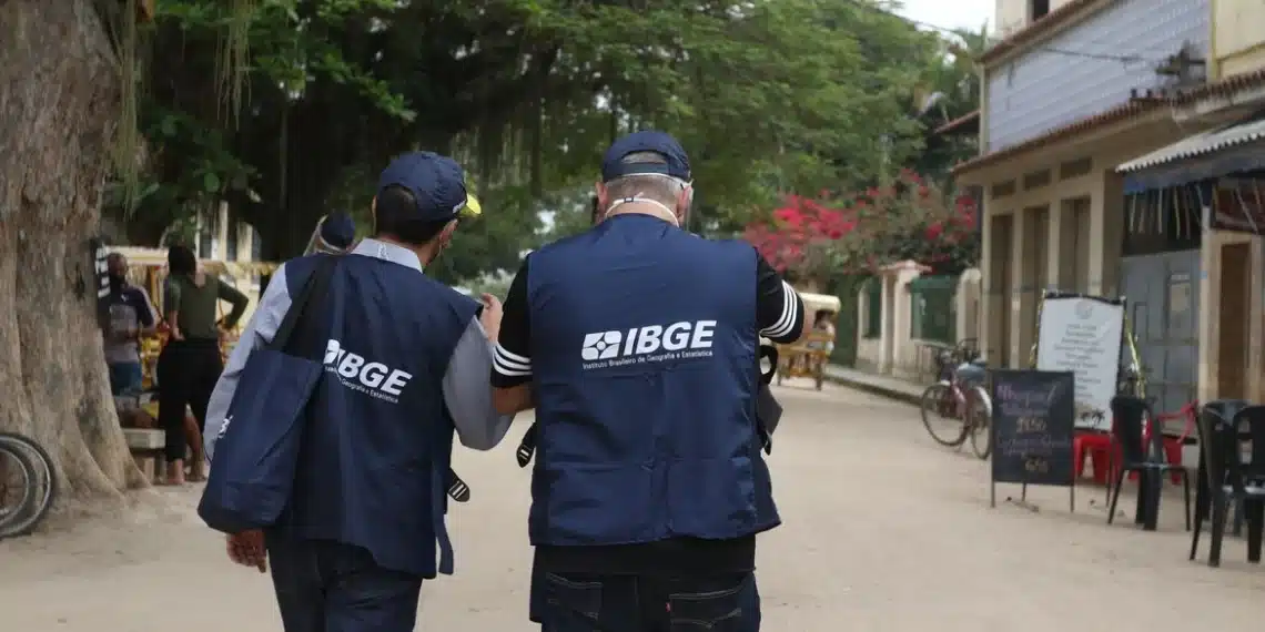 Inscrições para 8,2 mil vagas temporárias do IBGE fecham nesta quinta