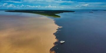 Manaus é a 6ª cidade do país mais buscada por turistas do exterior