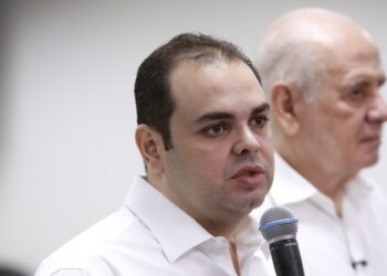 Roberto Cidade cancela atas de R$ 184 milhões após denúncia