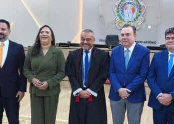 TJ-AM elege lista tríplice para vaga de desembargador sob protesto