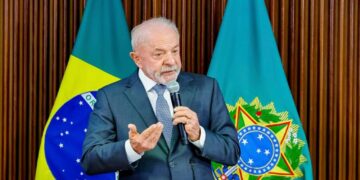 Brasil aciona Lei de Reciprocidade e notifica EUA após tarifa de 25%