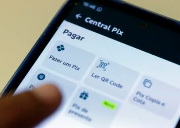Instabilidade no Pix trava transferências de bancos no país neste domingo