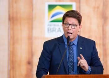 Operação da PF investiga R$ 19 milhões em emendas no filme Dark Horse