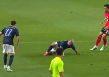 Arrascaeta sofre lesão em amistoso em Seul e vira dúvida no Flamengo