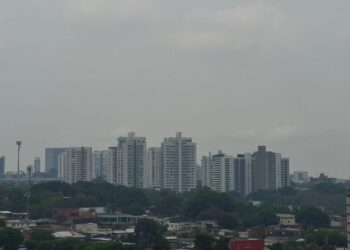 Qualidade do ar fica ‘muito ruim’ pela primeira vez no ano em Manaus