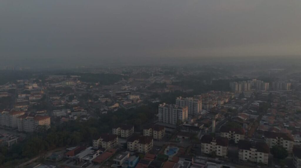 Manaus registra qualidade do ar péssima com fumaça de queimadas