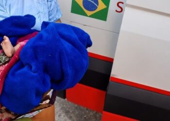 Recém-nascido é encontrado abandonado em rua, no Novo Aleixo