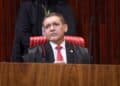 Nunes Marques avalia pedido de liminar para anular condenação de Jair
