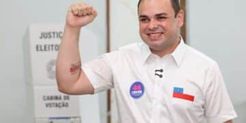 Roberto Cidade vota na Nilton Lins e diz confiar para o 2º turno no AM